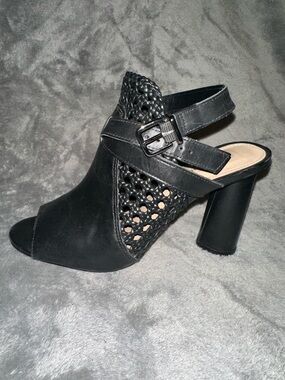 ANTONIO MELANI Black Leather Open-Toe Round Block Heel Sandal Braided Detail